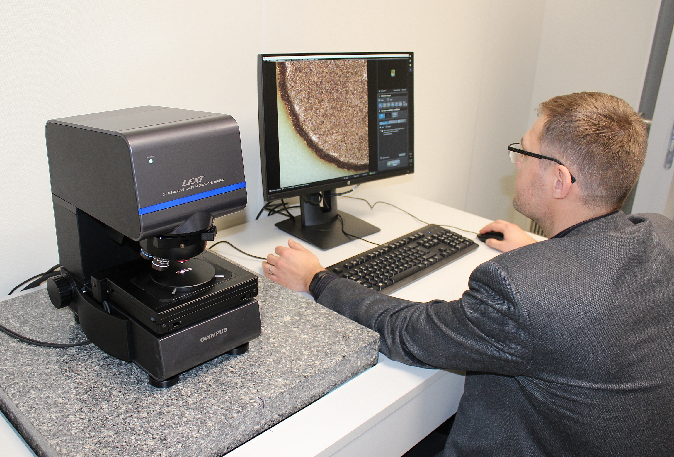 Výzkumné centrum RICE má nejmodernější konfokální mikroskop v Evropě
