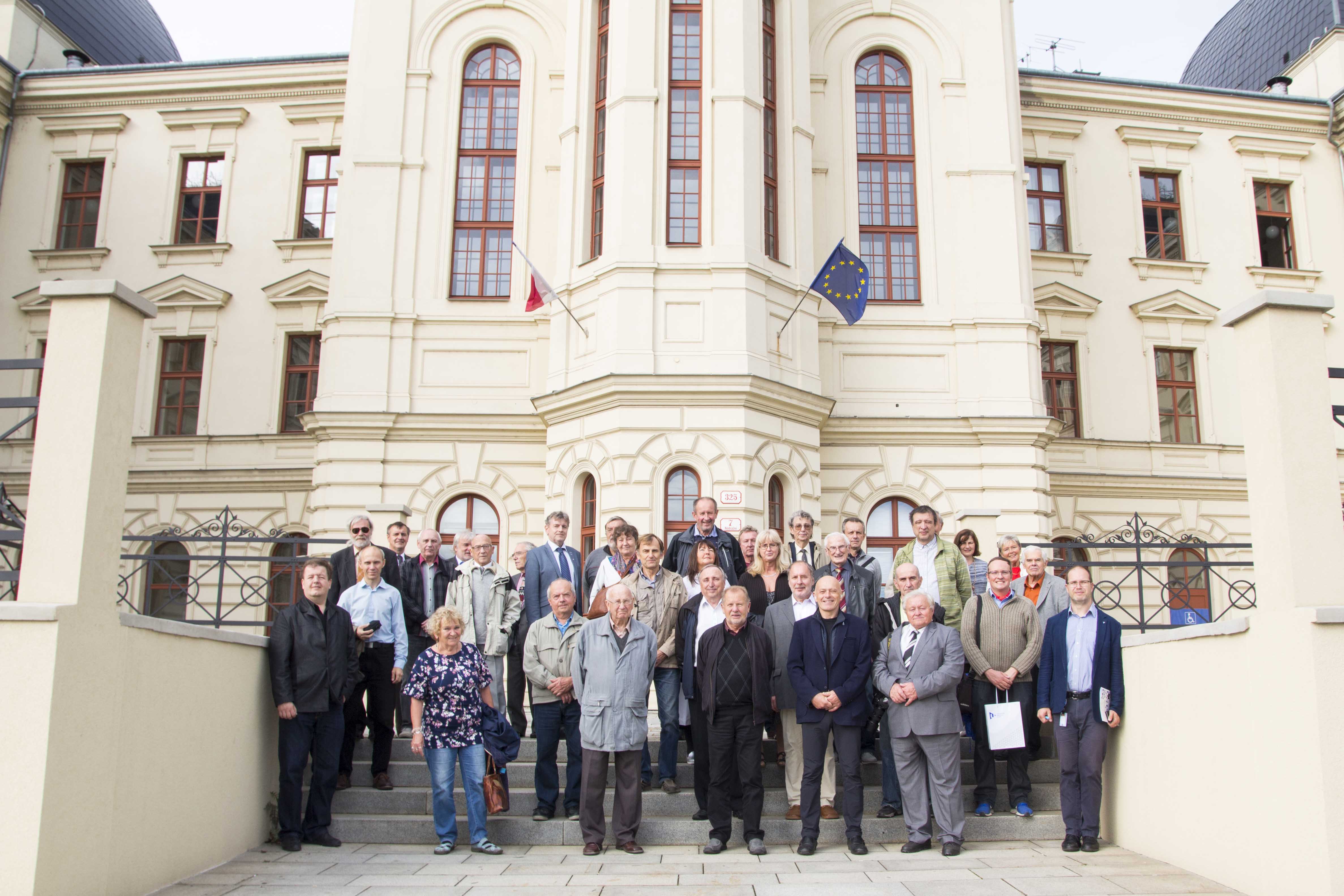 Univerzita přivítala absolventy VŠSE